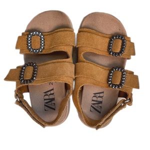 Zara Leather Sandals. Size 24.